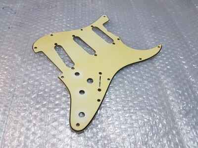 1961 FENDER STRATOCASTER USA PICKGUARD