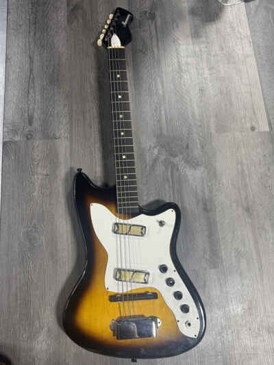 harmony  h-15 bibcat sunburst Solid Body 1960s Made In USA