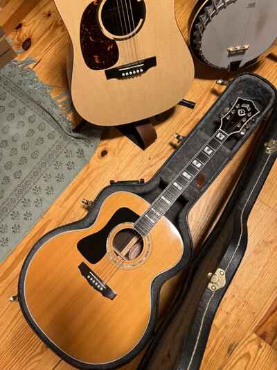 Guild JF 55 Acoustic Left Handed Jumbo Guitar w /  K&K pure mini pickup & case