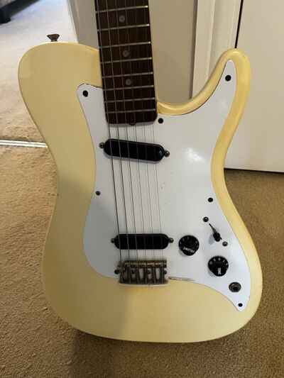 Fender USA Bullet Deluxe Series One 1981 Blonde no case hence price