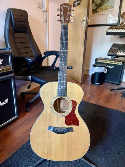 Taylor 512 1994 Vintage Guitar with Taylor Case