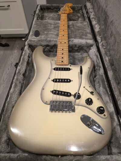 1979 Fender Stratocaster Electric Guitar Antigua with Extras