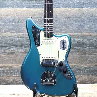 Fender Jaguar 1964 Lake Placid Blue with Matching Headstock El. Guitar w / Case