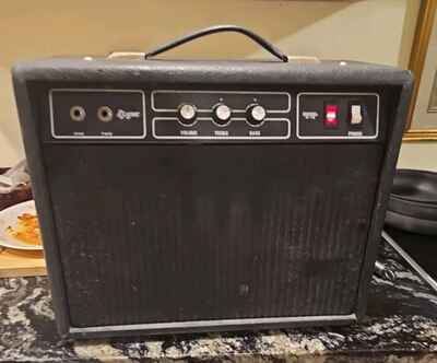 Vintage Selmer Rogue R-18 Guitar Combo Amp 1970s - Black