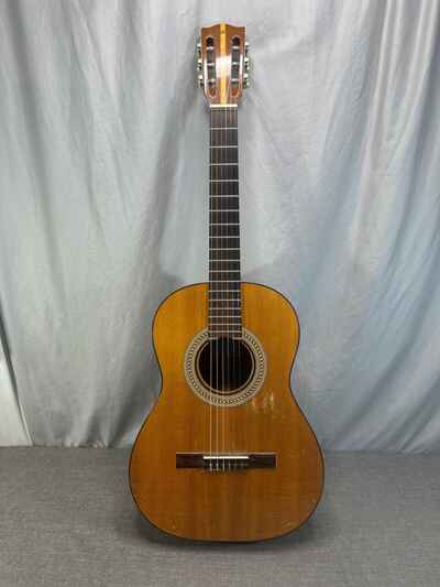 Gibson classical acoustic guitar c-1 Kalamazoo MI 1960s Ser# 1007-0 Nice