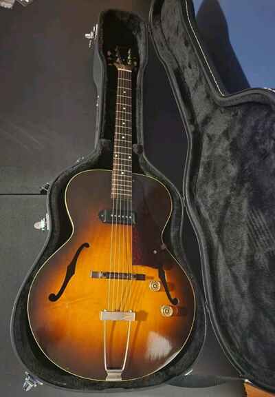 1950s Gibson ES-125 Electric Guitar Sunburst With Case