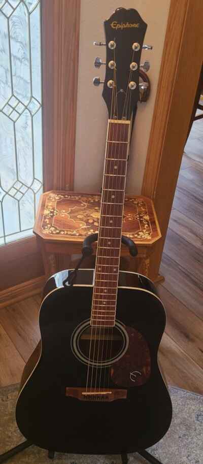 Epiphone  Songmaker DR-100 Acoustic Guitar Used W / Case