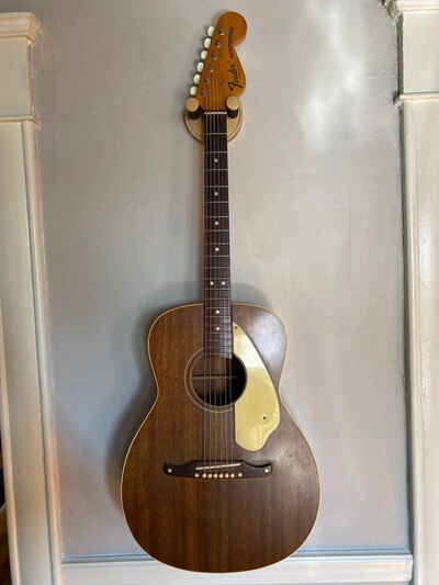 Vintage 1965 Fender Newporter Acoustic Guitar w / orig case