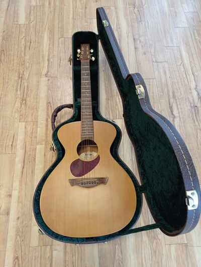 Vintage Gordon Giltrap Electro Acoustic Guitar With Hard Case
