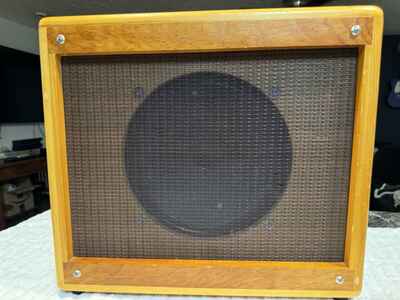 Custom one of a kind guitar speaker cabinet 1x12 with vintage 30