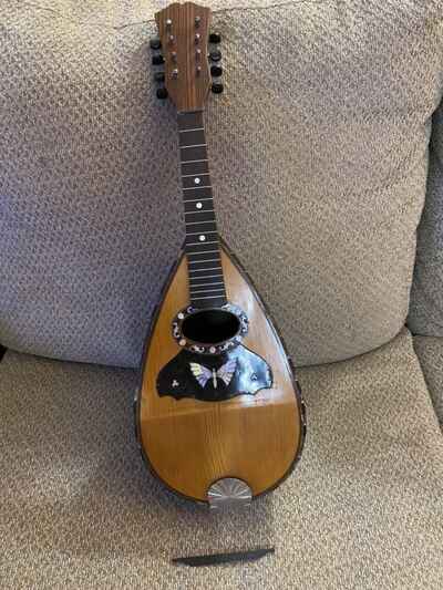 18th Century Italian Pumkin Mandolin With Mother Of Pearl Butterfly