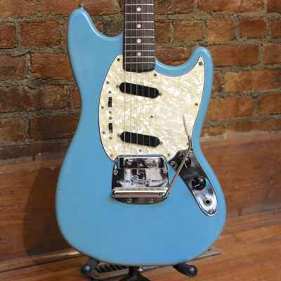 Fender Mustang 1968 - Daphne Blue