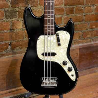 Fender Musicmaster Bass 1972 - Black