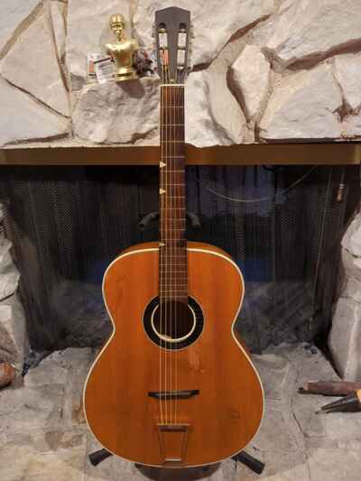 Hoyer  Acoustic r Guitar, ,1940s? Rare, Excellent  Condition, Made In Germany