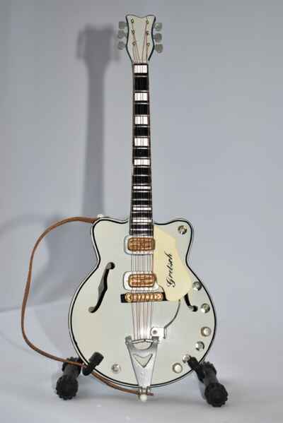 Vintage 1978 Gretsch White Falcon Guitar W /  Stand