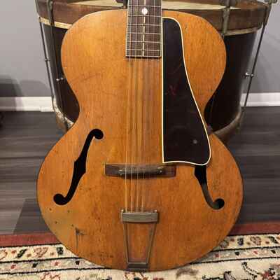 Vintage Kalamazoo KG-32 Oriole Archtop Acoustic Guitar 1940-1943