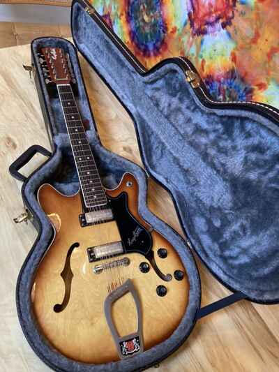 Hagstrom Viking 1967 Vintage Electric Guitar Semi hollow Rare