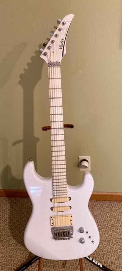 Vintage White Vester Stage Series Electric Guitar w / gig bag--Plays like butter!