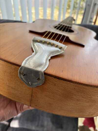 REGAL PARLOR GUITAR  / CATANIA ITALY MUST READ Martin strings arched back