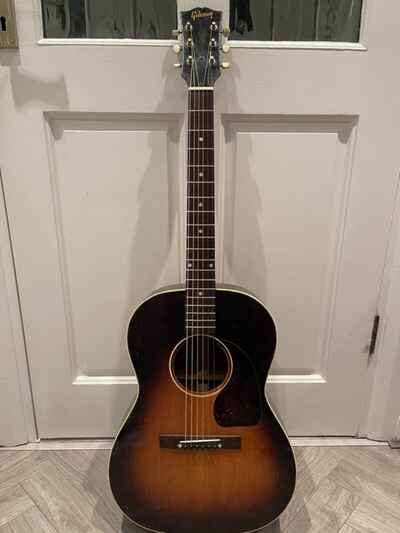 Vintage Gibson 1954 LG-2 Acoustic Guitar