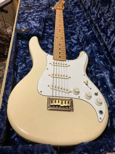 Absolutely Fantastic 1982 Blonde Washburn Force 3 - The Strat Killer!