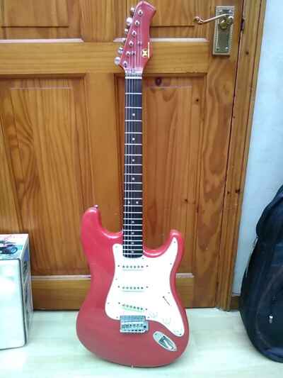 Hondo-H76 Electric Guitar  1980s . Good Working Order