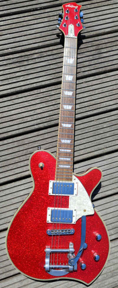 Aria Pro II M-650T RS Red Sparkles mit Bigsby (ähnlich Gretsch Jet)