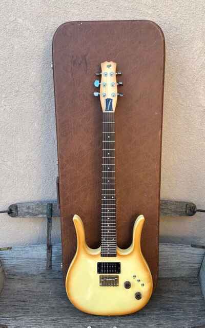 VINTAGE SUPER CLEAN Late 1970s HONDO II Dano Longhorn GUITAR Japan MIJ w / OG CASE