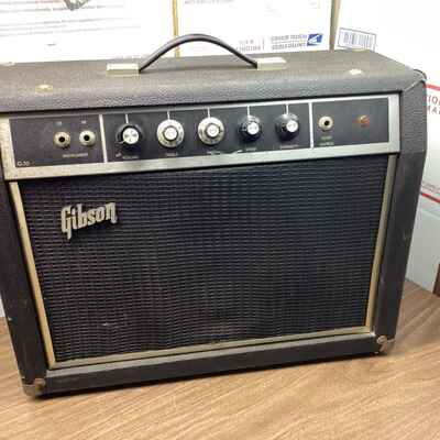 GIBSON G-10 GUITAR AMPLIFIER WORKING VINTAGE MADE IN USA COSMETIC ISSUES