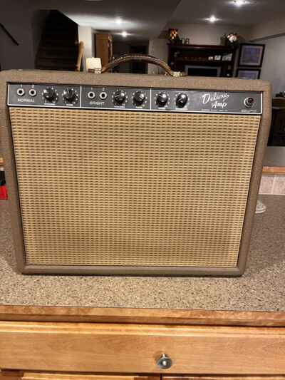 fender vintage tube guitar amplifier