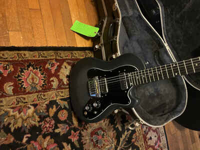 used Ovation Viper guitar for sale with original hard shell case