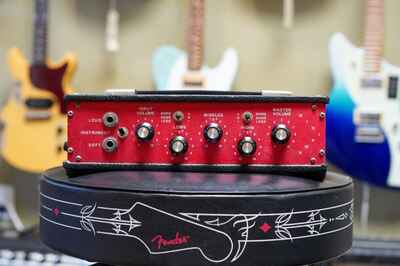 Circa 1970 Early Walter Woods Min Amp 1 Model Mi 100-4 "The Small Red Box"