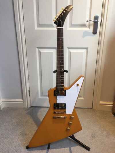 Epiphone By Gibson 1958 Explorer With Case 2023 Spare Black Scratchplate