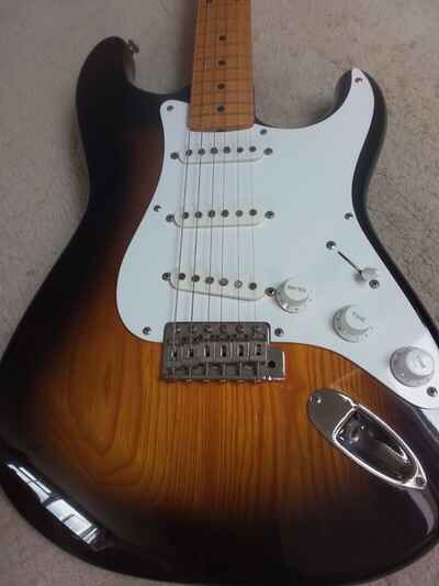 Fender Jv stratocaster very rare ash body AND red bobbins 1982 SUPERB CONDITION