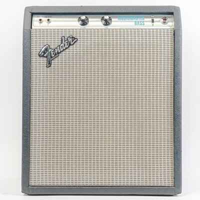 1977 Fender Musicmaster Tube Bass Combo Amp w /  Dual 6V6 Tubes, 12 Watts Output