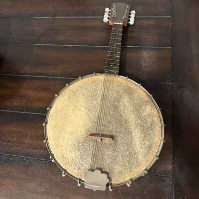 Weymann Keystone State Banjo needs strings