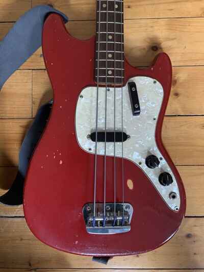 vintage 1971 Fender Musicmaster Bass, Dakota red, Made in USA