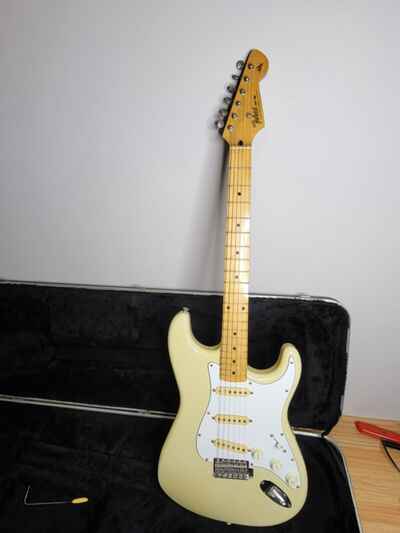 Tokai TST-56 Stratocaster Type 6-String Aged White Electric Guitar Fender Case