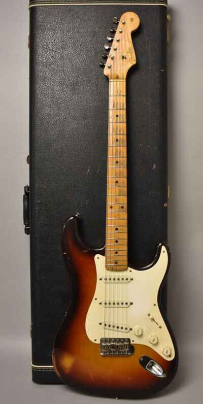 1959 Fender Stratocaster Sunburst Pre-CBS w / HSC