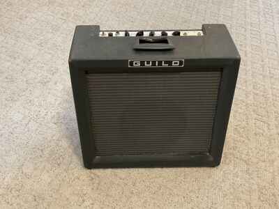 GUILD 98RT Reverb / tremolo Guitar Combo Amp