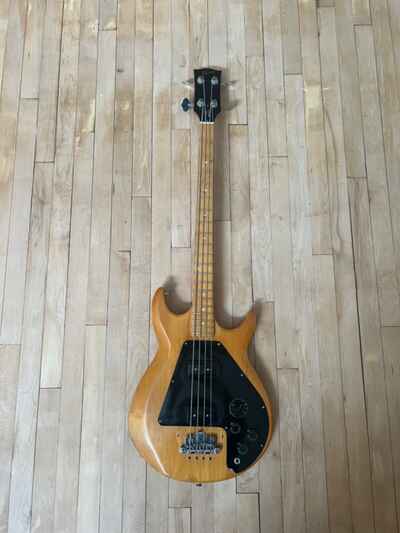 Gibson 1974 Ripper Bass in Natural