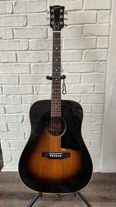 Gibson J-45 Deluxe 1980s - Sunburst with K&K Pickup