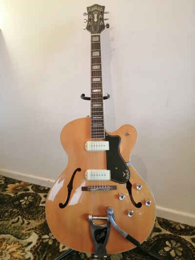 Guild X-175B Manhattan. Excellent codition. With Bigsby and Hiscox Hard Case.