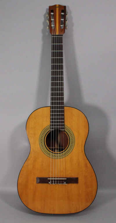 1963 Gibson C-1 Nylon String Classical Acoustic Guitar Natural Finish