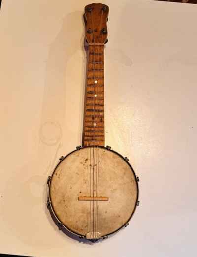 Antique American Banjo Ukulele