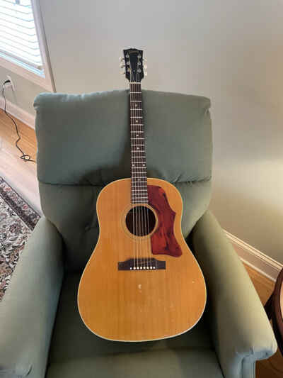 1967 Gibson  j-50 acoustic guitar