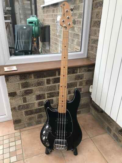 Music Man Sabre L / Handed Bass 1980 Pre Ernie Ball