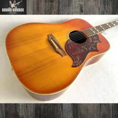 Vintage 1968 Gibson Hummingbird, Original Hard case