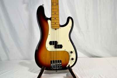 FENDER 1959 PRECISION BASS WITH CASE, Int