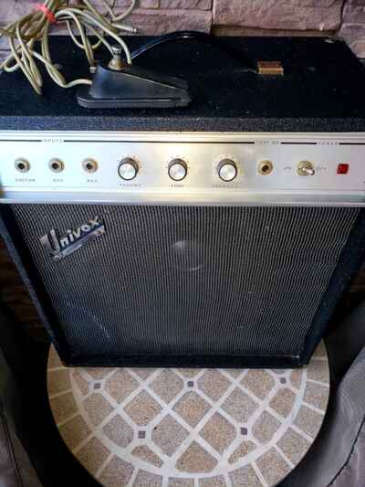 Vintage Univox U45B Amp